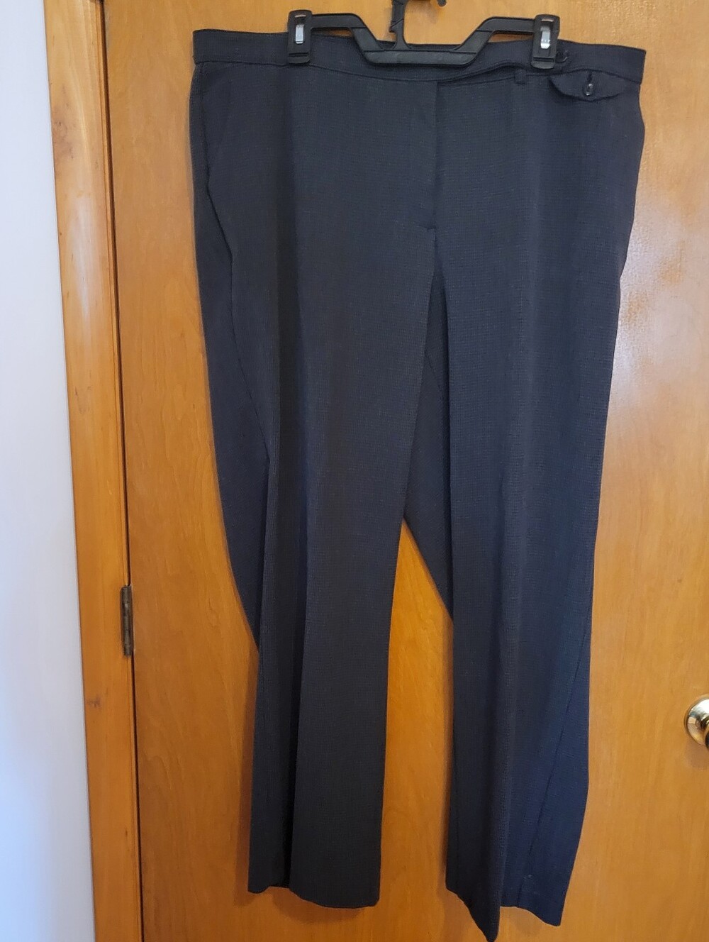 Investments Women's Black/Gray Houndstooth Straight-Leg Dress Trousers, Size 20W